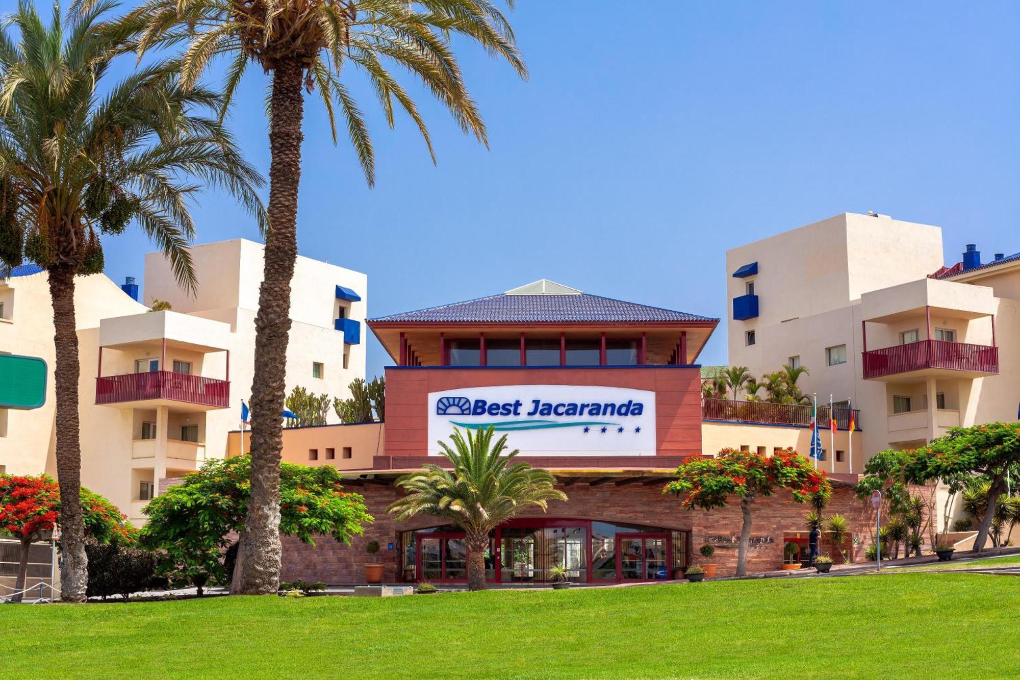 Jacaranda 4*