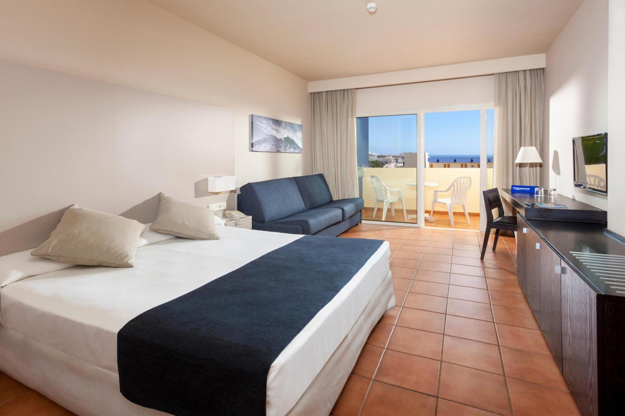 Jacaranda Hotel 4*